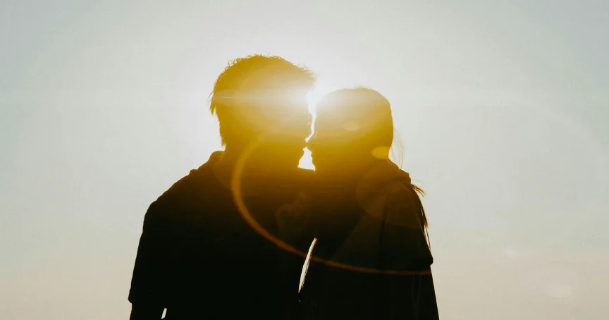 6 Signs of a Pornographic Style of Relating